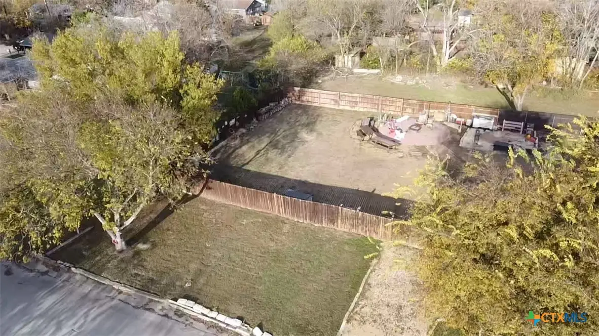 355 S Plum Avenue, New Braunfels, TX 78130 - Image #1