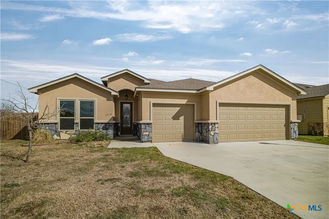 2010 Seguin Avenue, Victoria, TX 77901 - Image #1