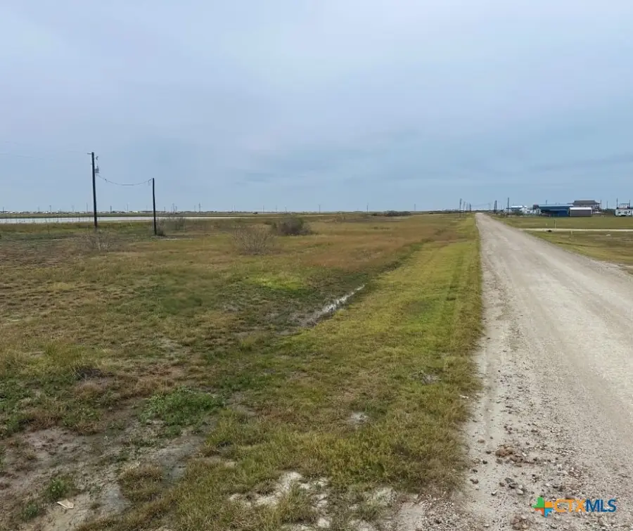 407 Ladyfish Road, Palacios, TX 77465 - Image #3