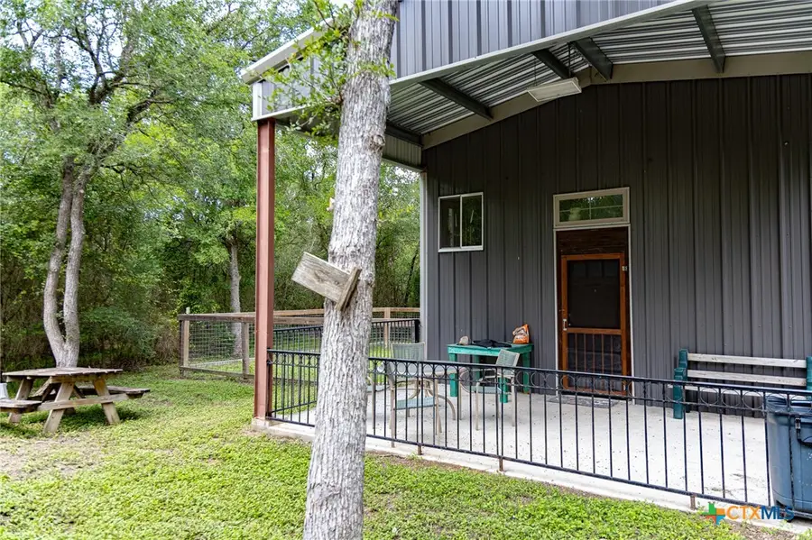 2915 County Road 354, Gonzales, TX 78629 - #2