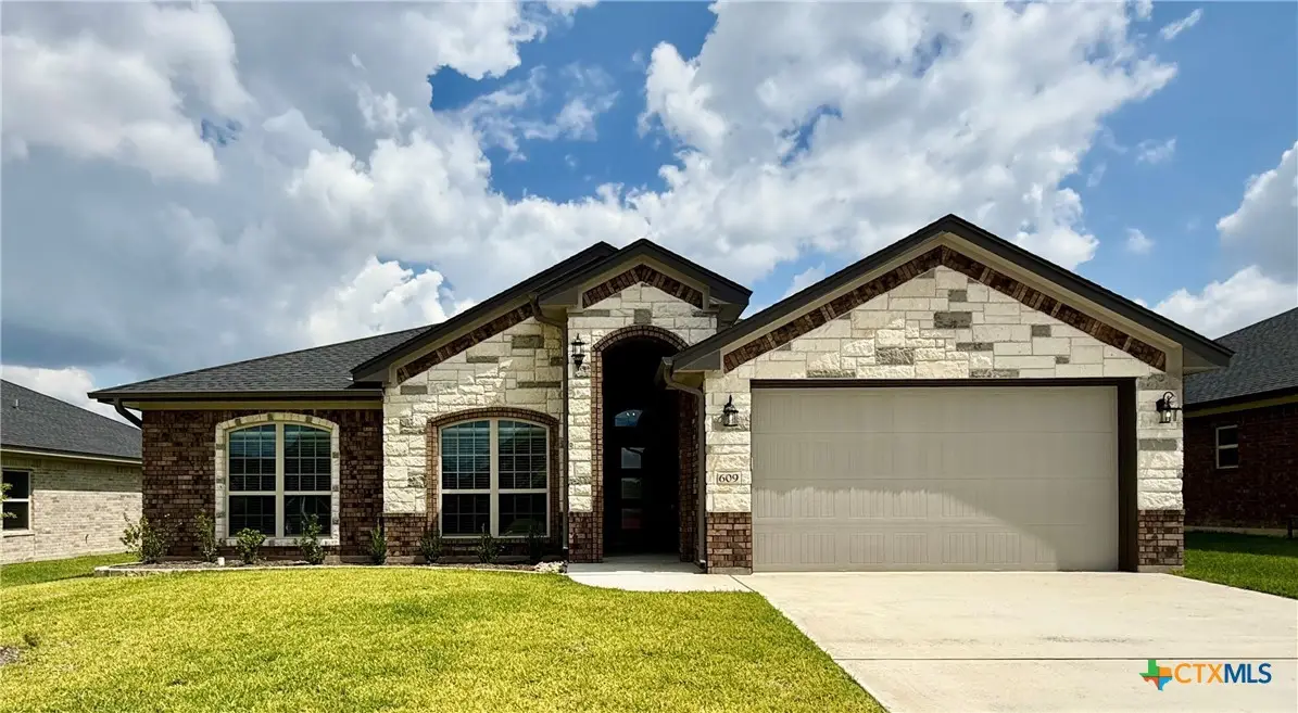 609 Dred Roger Circle, Killeen, TX 76542 - Image #1