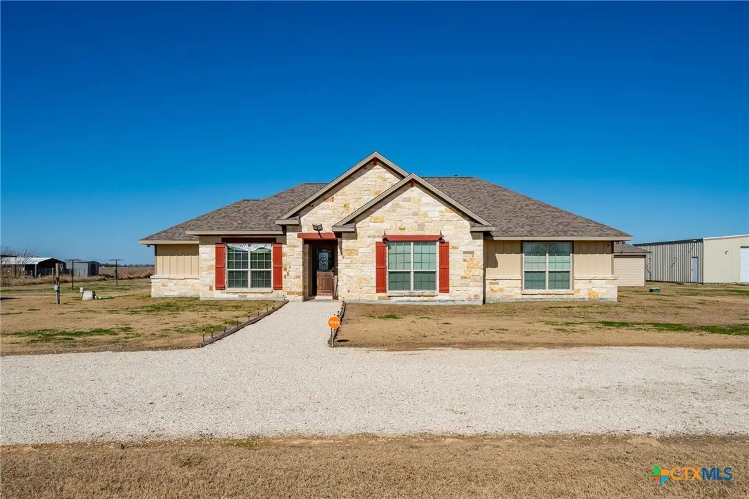 110 Eugene Lane, Tivoli, TX 77990 - Image #1