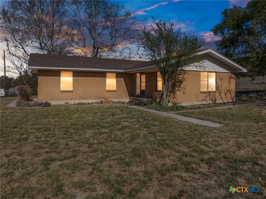 8629 Fm 1690, Lampasas, TX 76550 - Image #2