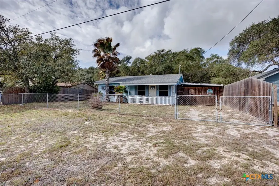 713 N Kossuth Street, Rockport, TX 78382 - Image #3