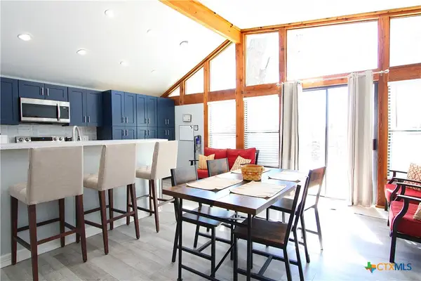 805 W 7th Avenue, Belton, TX 76513