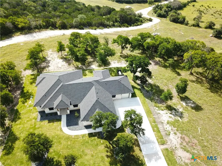 1725 Cottonwood Mesa Drive, Kempner, TX 76539 - Image #2