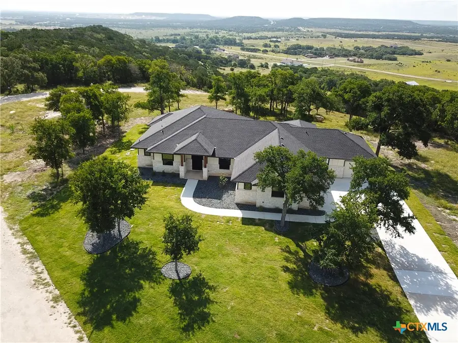 1725 Cottonwood Mesa Drive, Kempner, TX 76539 - Image #3