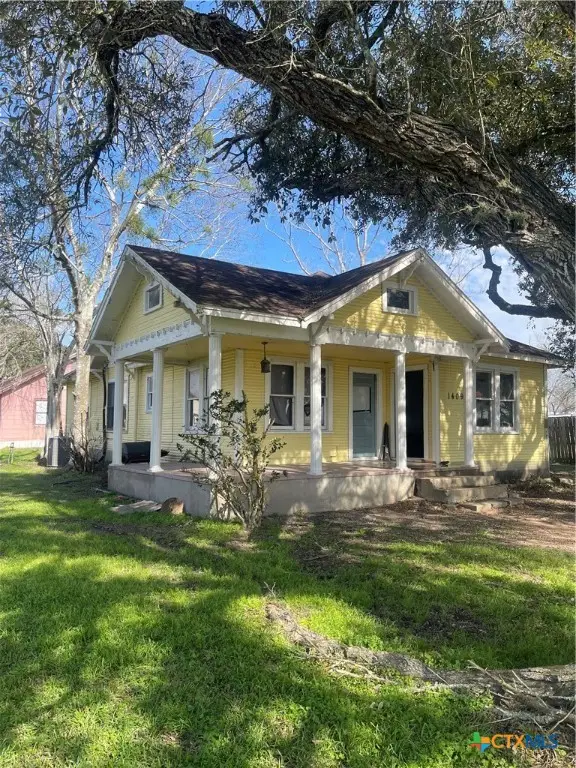 1610 South Third Street, Ganado, TX 77962 - Image #2