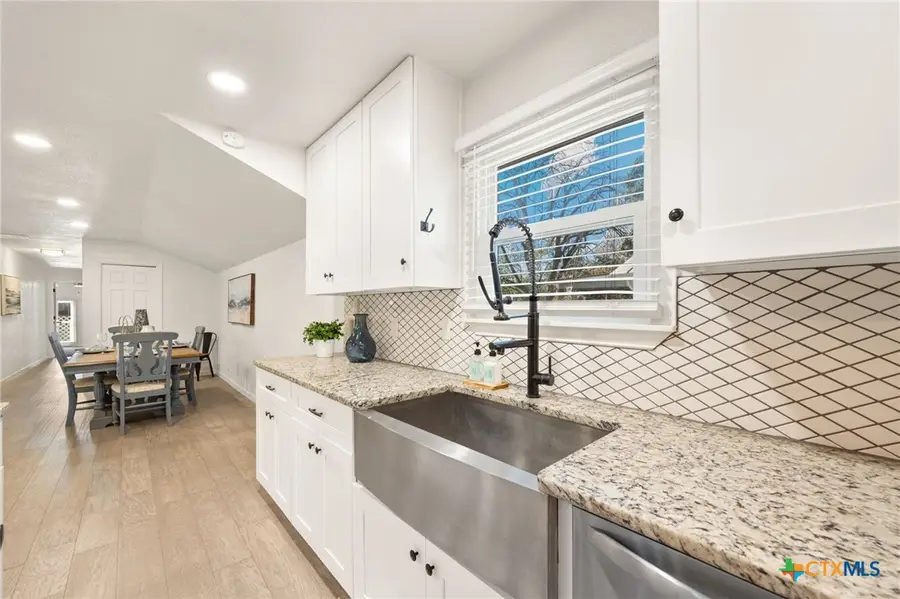 1428 Lee Street, New Braunfels, TX 78130 - Image #2