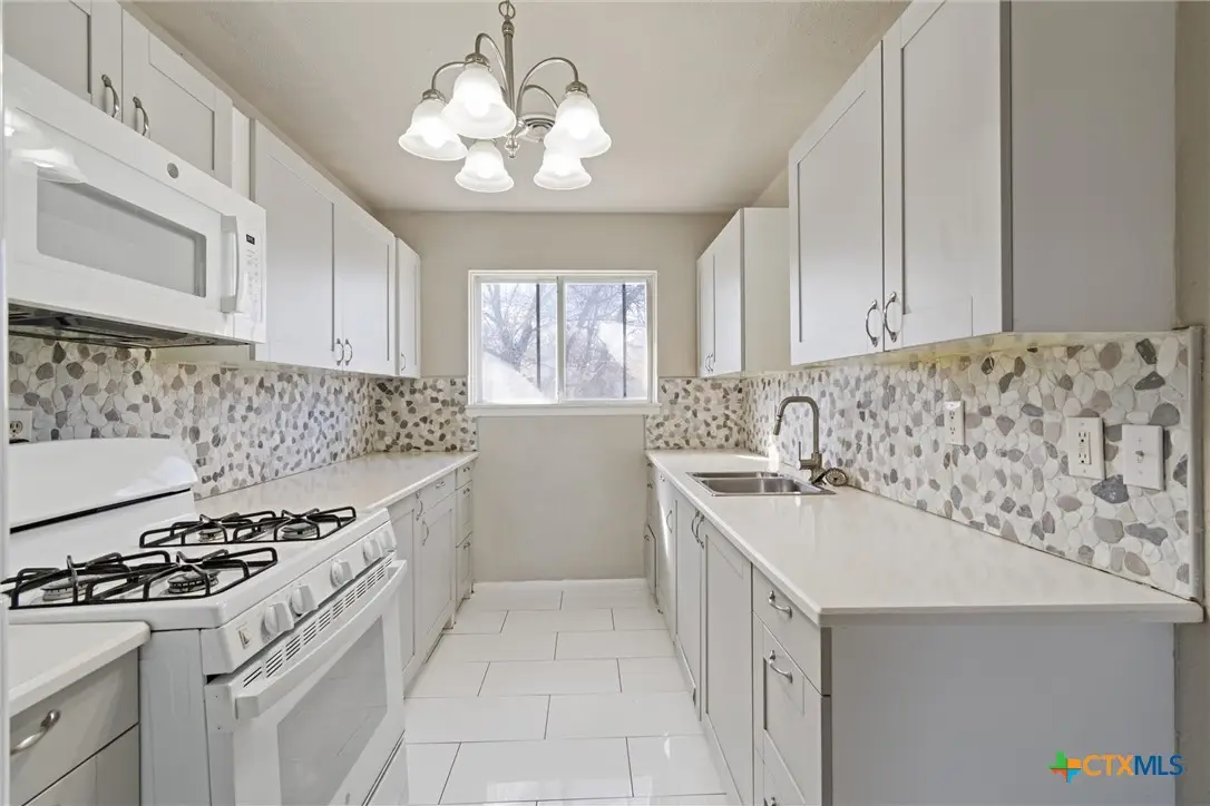 703 S 13th Street, Copperas Cove, TX 76522 - Image #1