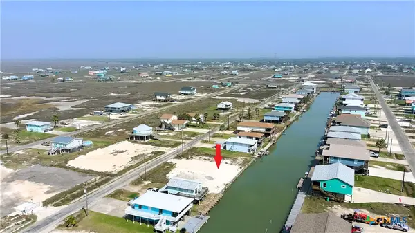 183 Sailfish Drive, Rockport, TX 78382