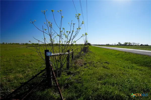 TR 1 1011 Fm 956, Schulenburg, TX 78956