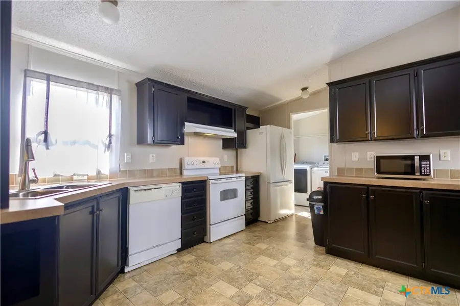 11213 Ridgewood Drive, Salado, TX 76571 - Image #3