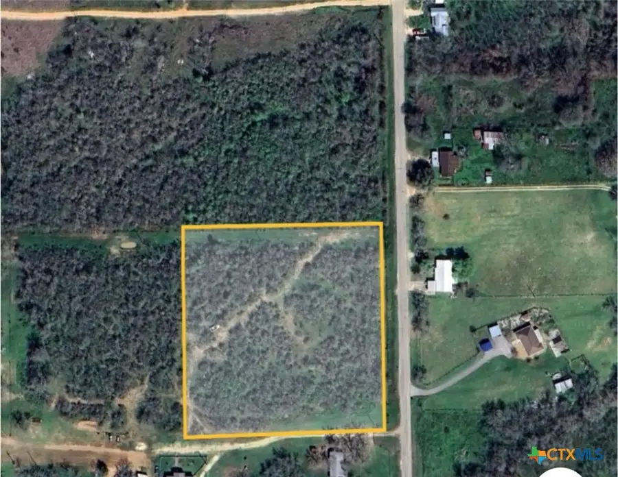 650 Mcknight Road, Seguin, TX 78155 - Image #2