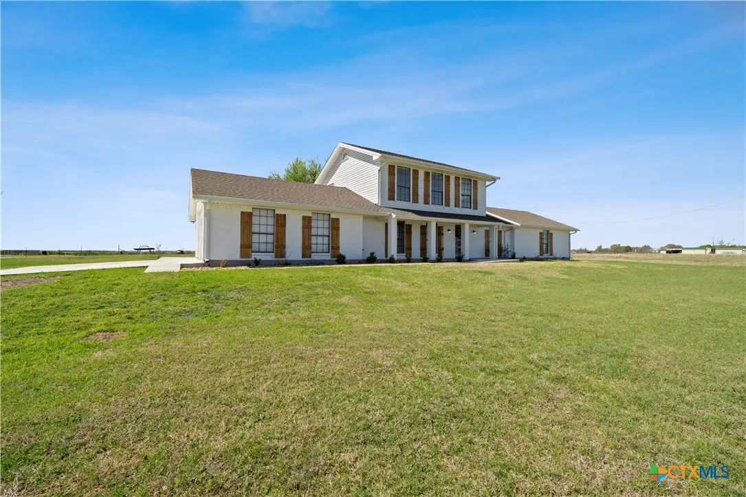 2306 Rogers Cemetery Road, Rogers, TX 76569 - Image #1