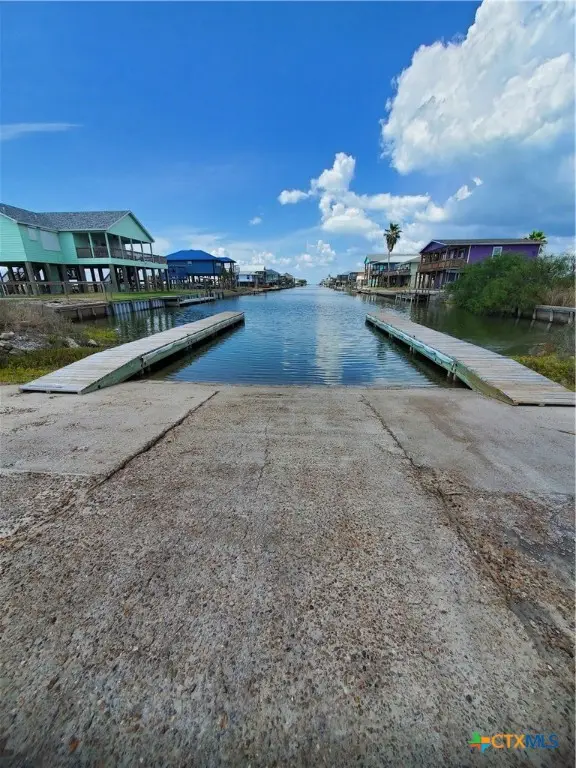 476-480 St Charles Loop E, Rockport, TX 78382 - #2