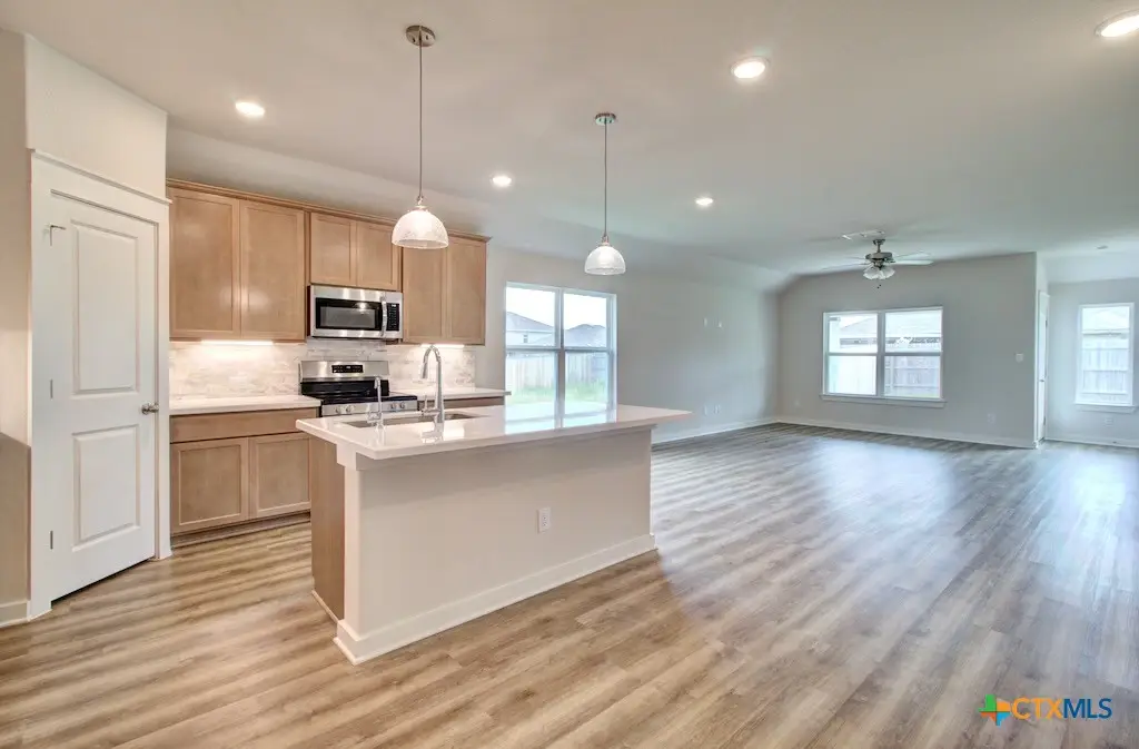 980 Gray Cloud Drive, New Braunfels, TX 78130 - Image #1