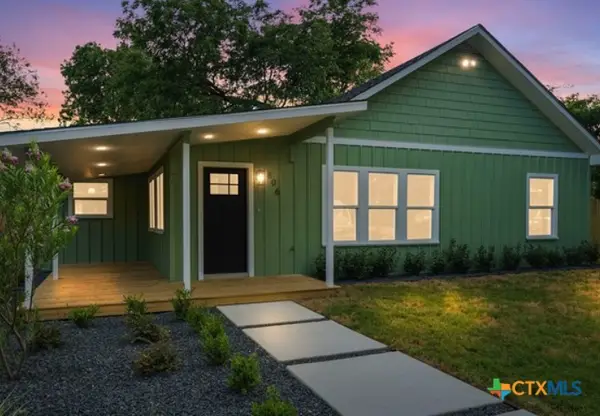 806 21st Street, Hondo, TX 78861