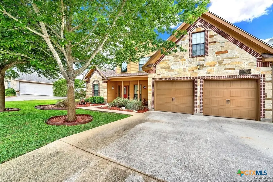 109 Park Way, Poth, TX 78147 - Image #2