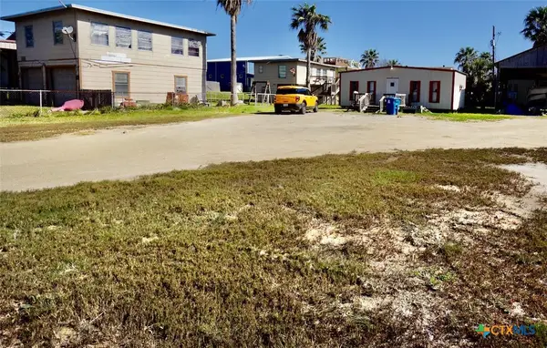 415 S 15th Street, Port O'Connor, TX 77982