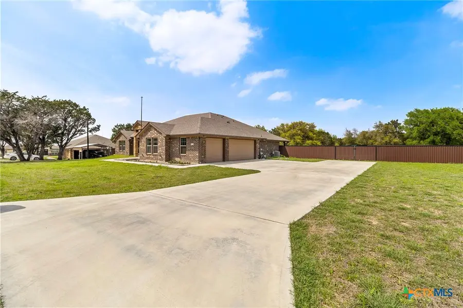 112 Savage Circle, Copperas Cove, TX 76522 - Image #2