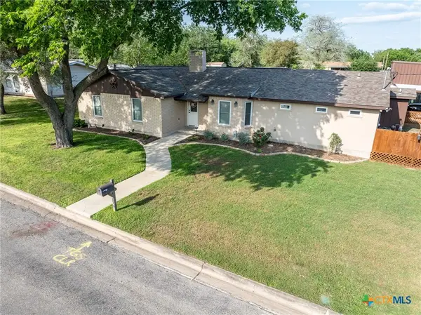 110 Live Oak Street, Gonzales, TX 78629