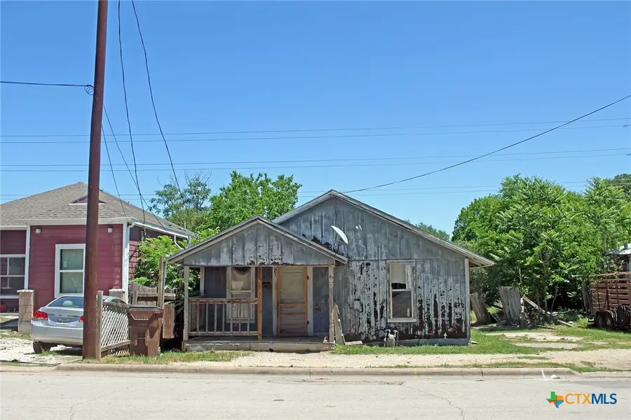 730 Chihuahua Street, Lockhart, TX 78644 - Image #3