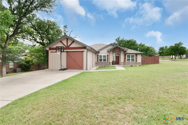 1202 S Willis Street, Lampasas, TX 76550