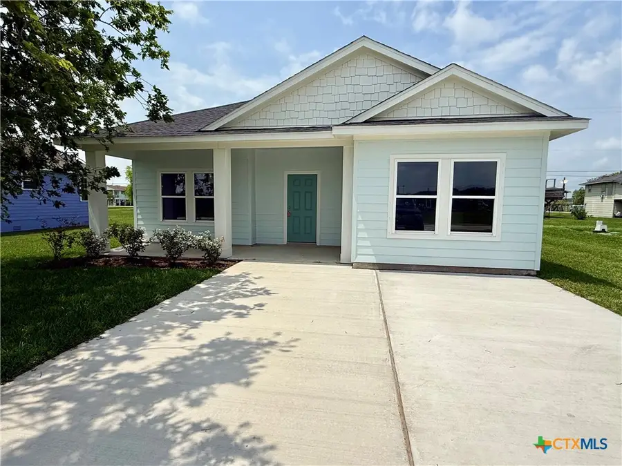 638 Stovall, Palacios, TX 77465 - Image #2