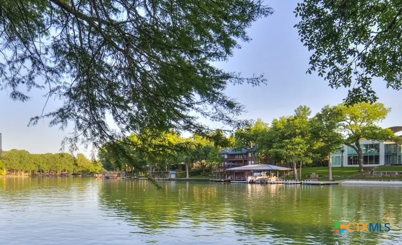 640 Woodlake Drive, McQueeney, TX 78123 - Image #3