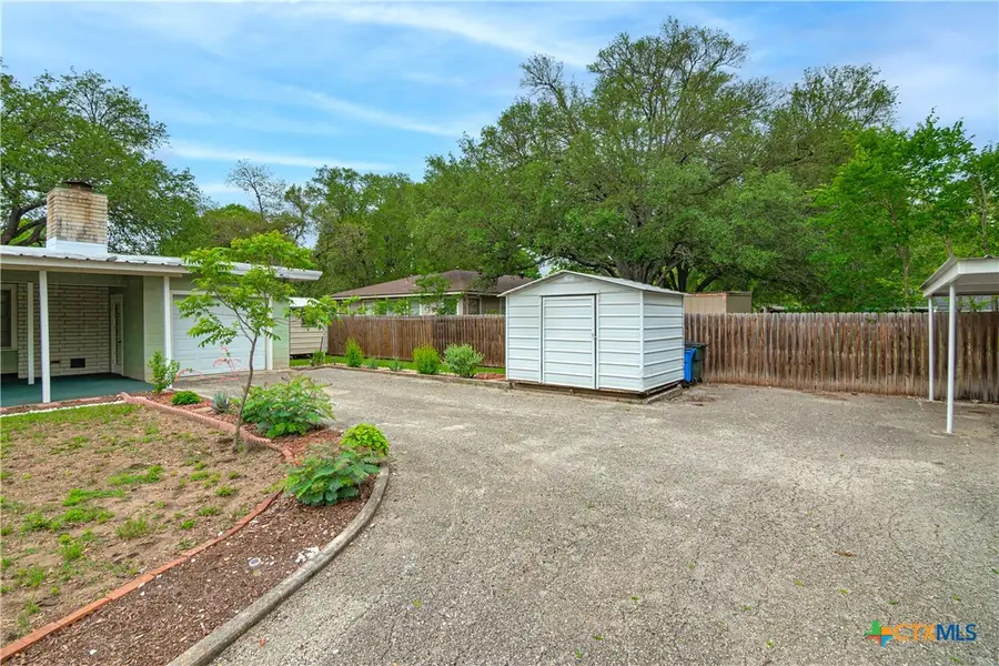 451 Burges Street, Seguin, TX 78155 - #2