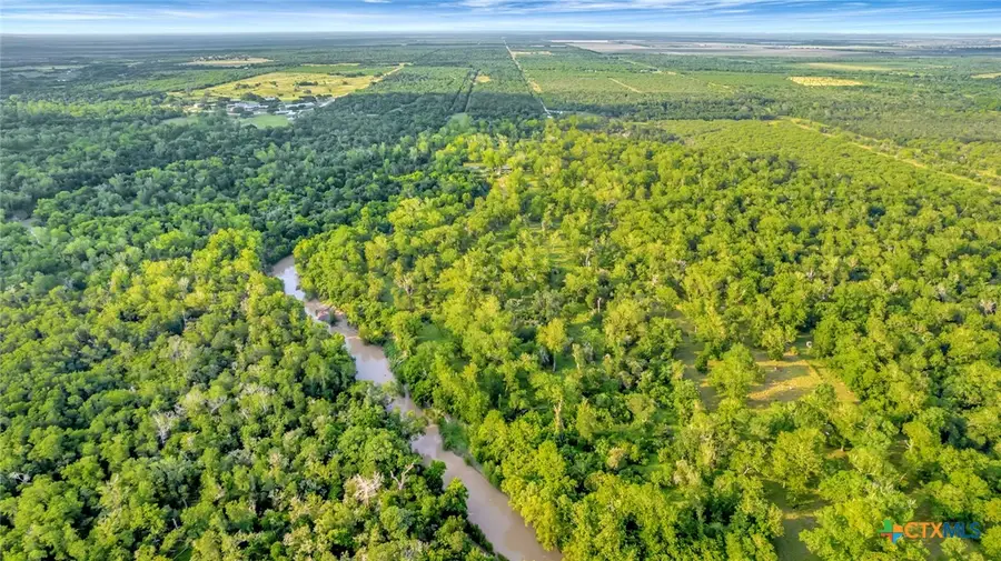 000 San Antonio River Road, Victoria, TX 77905 - Image #2