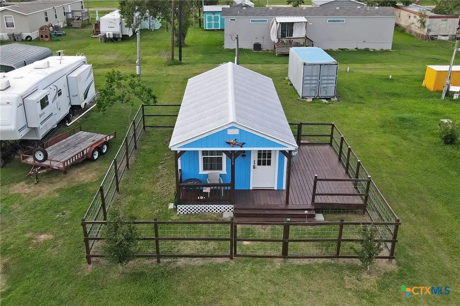 1008 W Dallas Avenue, Seadrift, TX 77983 - Image #2