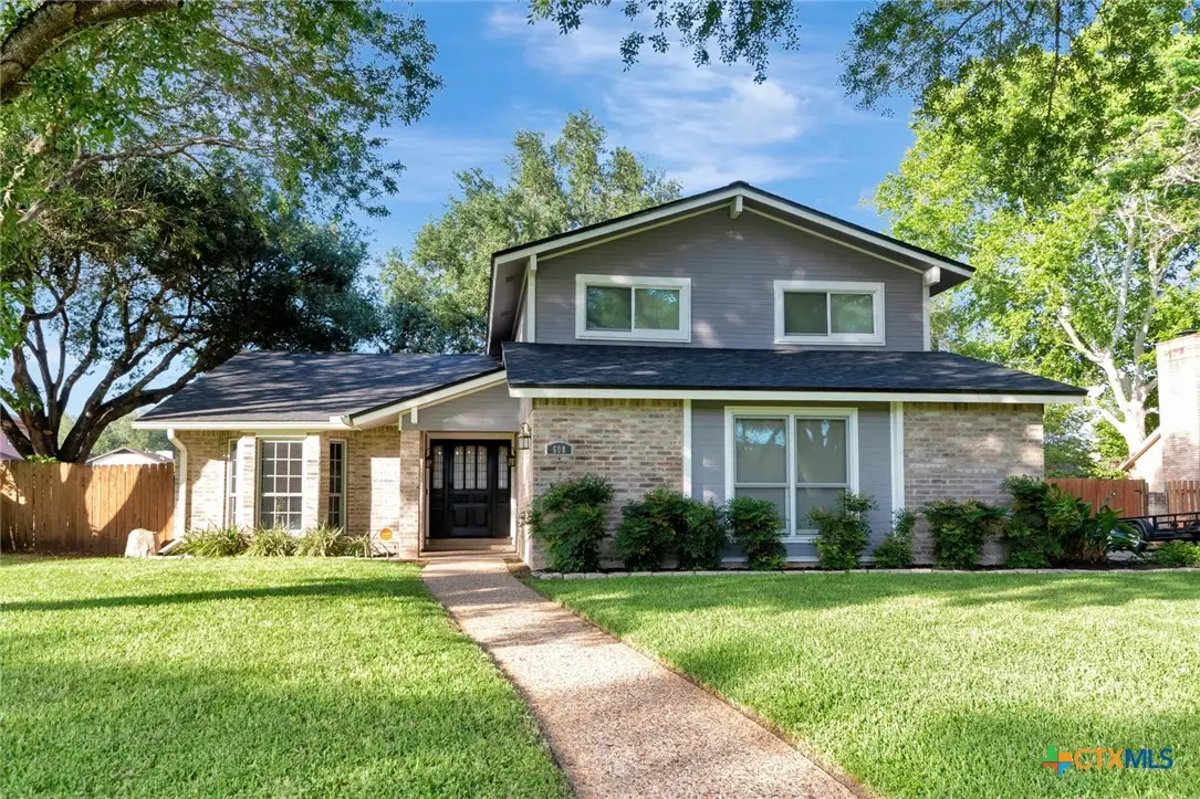 608 Chimney Rock Drive, Victoria, TX 77904 - Image #1