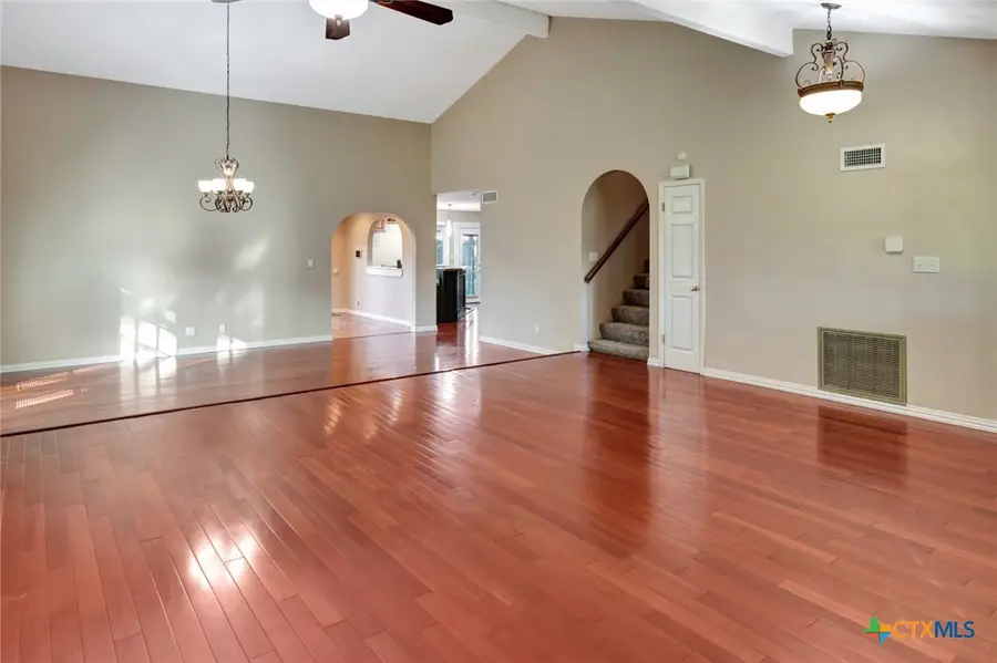 608 Chimney Rock Drive, Victoria, TX 77904 - Image #3