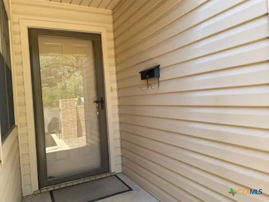 306 S Arnold Street, Lampasas, TX 76550 - Image #3