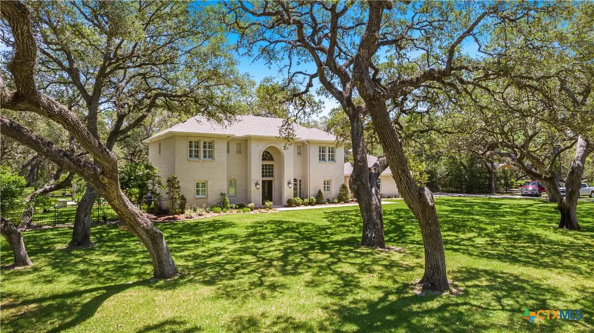 313 Treasure Oaks Road, Inez, TX 77968 - Image #1