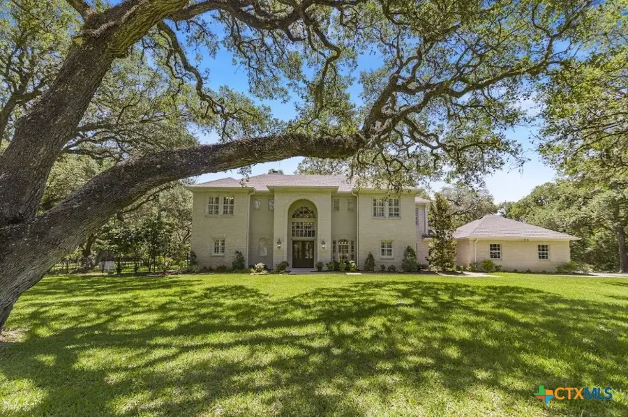 313 Treasure Oaks Road, Inez, TX 77968 - Image #2