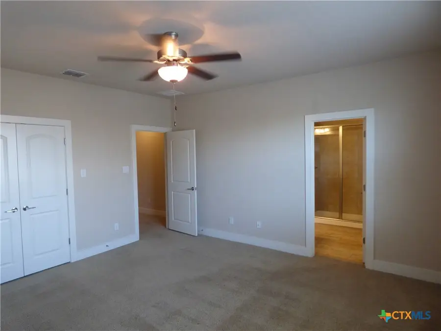 918 Crystal Brook Cove, New Braunfels, TX 78130 - Image #3