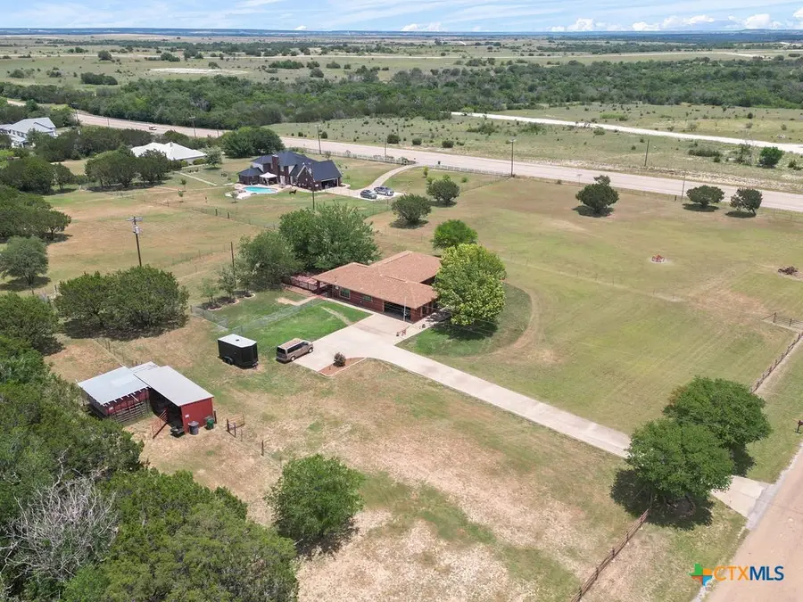 532 Whispering Oaks Drive, Copperas Cove, TX 76522 - Image #2