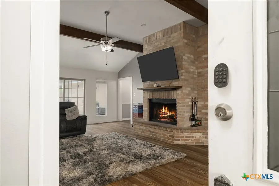 402 Teakwood Drive, Victoria, TX 77901 - Image #3