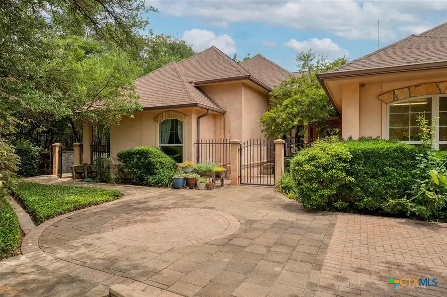 200 Red Bird Lane, Kingsbury, TX 78638 - Image #3