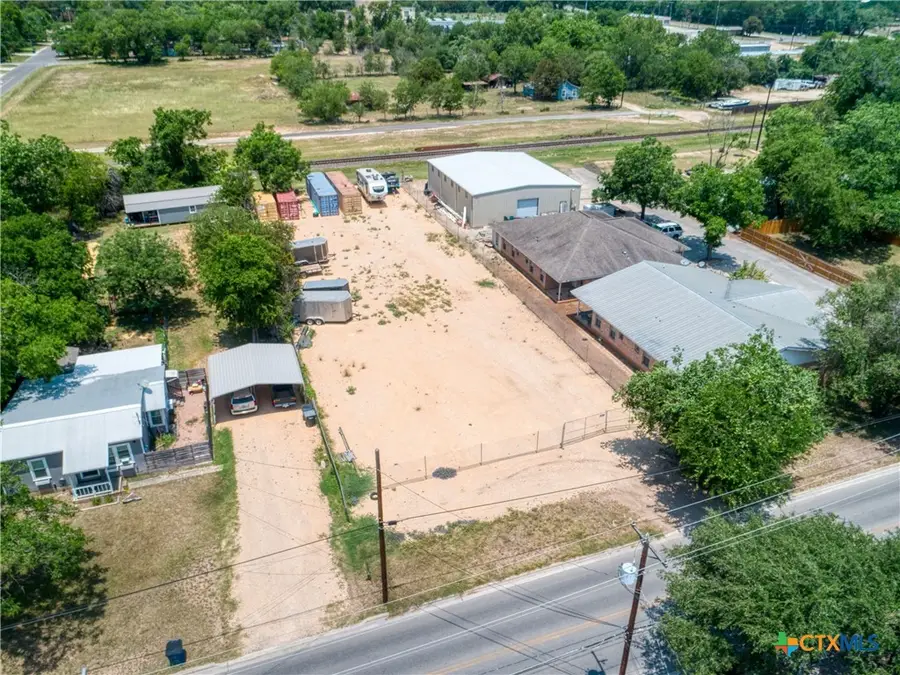 243 E Torrey Street, New Braunfels, TX 78130 - Image #3