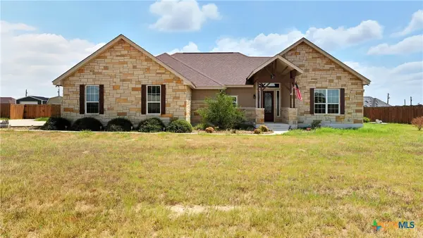 153 Westfield Landing, La Vernia, TX 78121