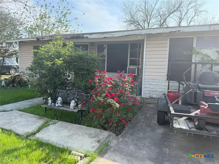 137 N Kowald Lane, New Braunfels, TX 78130 - #2