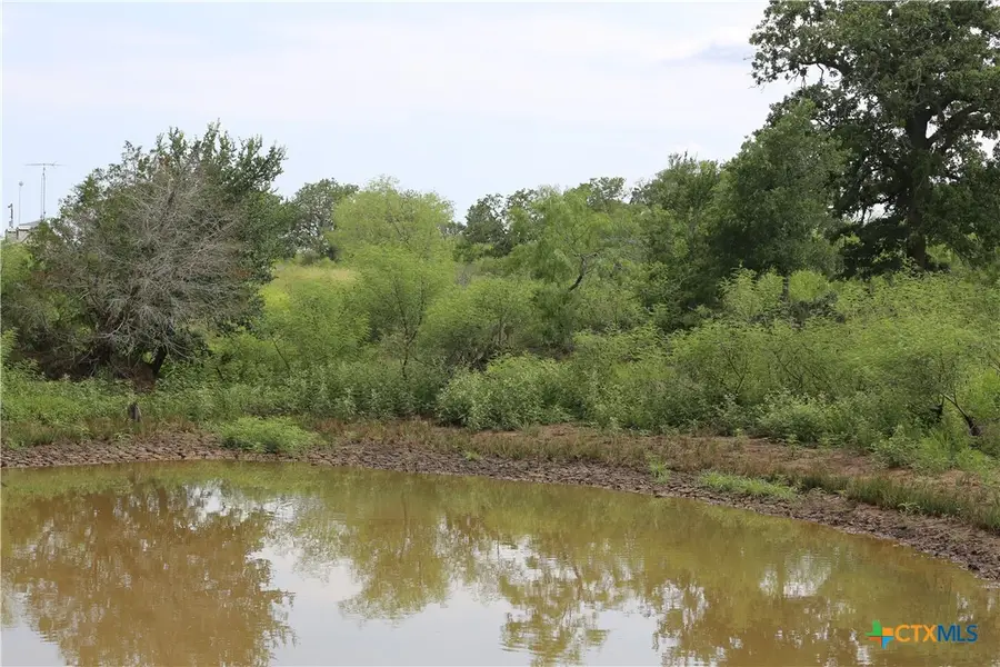 974 Cr 451, Waelder, TX 78959 - Image #2