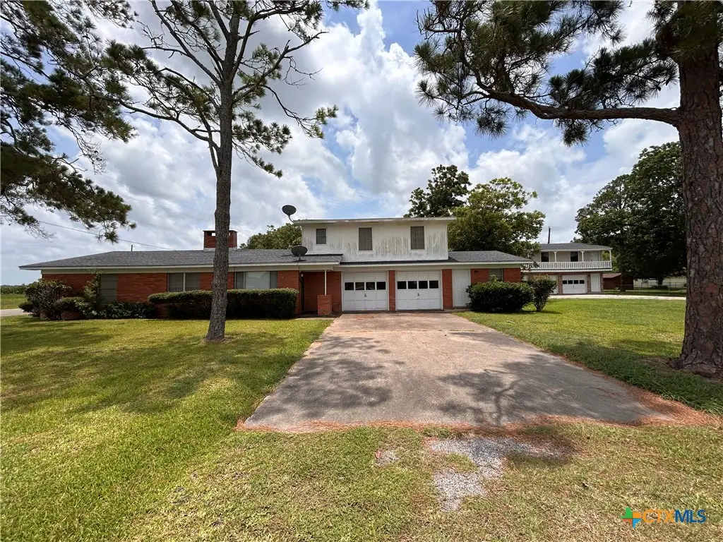 614 Apollo Drive, Edna, TX 77957 - Image #1