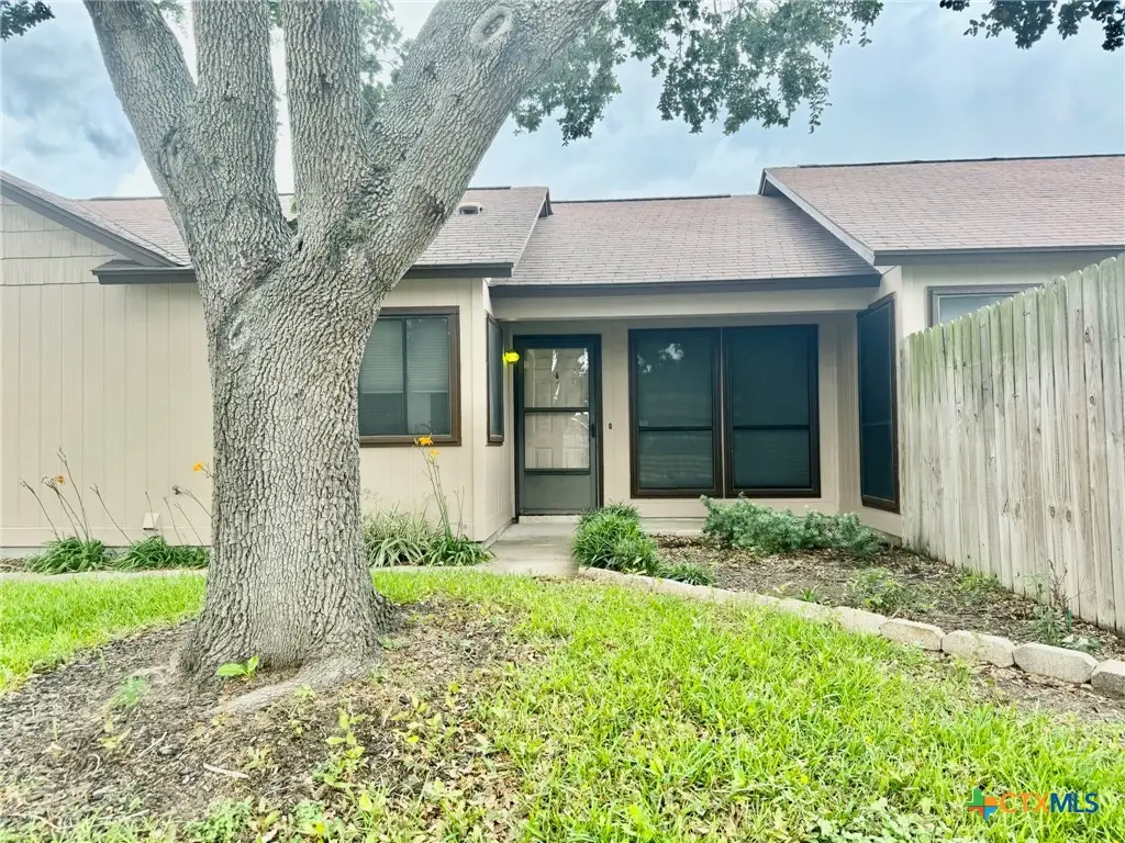 101 Waterford Drive, Victoria, TX 77901 - Image #1