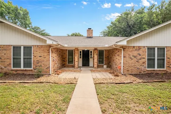308 Woodway Drive, Victoria, TX 77904