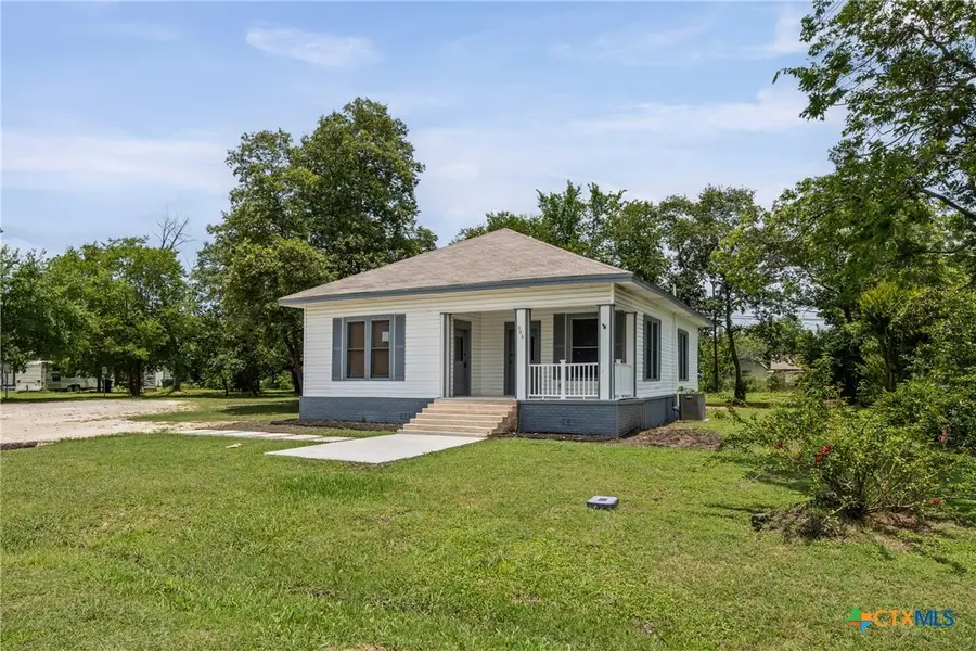 306 W Travis, Holland, TX 76534 - Image #2